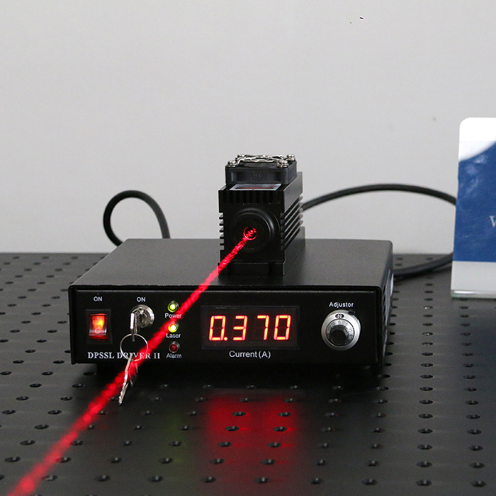 633nm±1nm 100mW Single-mode Semiconductor Laser Ellipse Spot Near TEM00 Laser